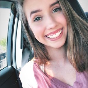 Meet your Posher, Shelby